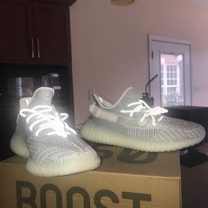 Yeezy v2 boost static Size 10